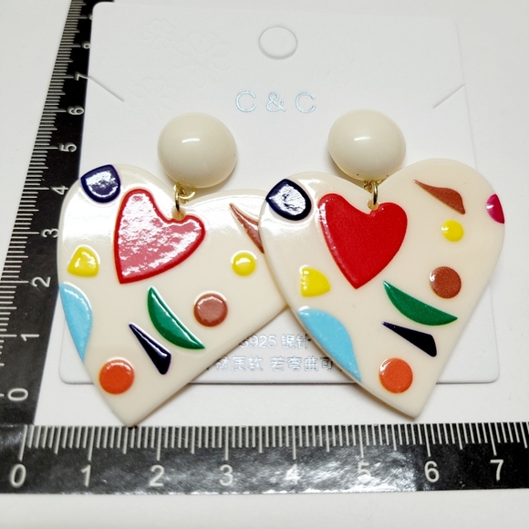 Brand New White Red Heart Earrings - Picture 6 of 6